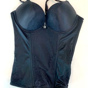 😍Sexy 😍 34B Victoria’s Secret black lace Bombshell add 2 cup sizes Corset